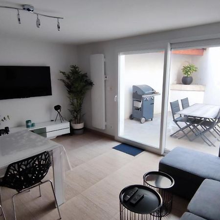 Maison De Ville 600 M Du Marche ลาโรแชล ภายนอก รูปภาพ
